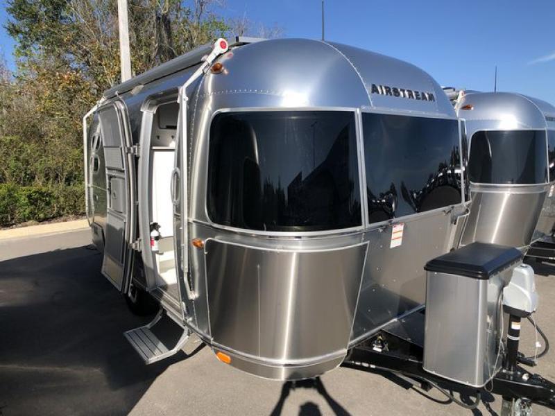 AIRSTREAM RV CARAVEL 19CB